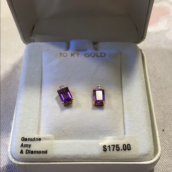 Jewelry - Amethyst and diamond 10kt gold stud earrings